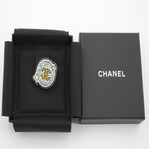 Chanel D24C 亞加力春夏度假系列地球儀胸針