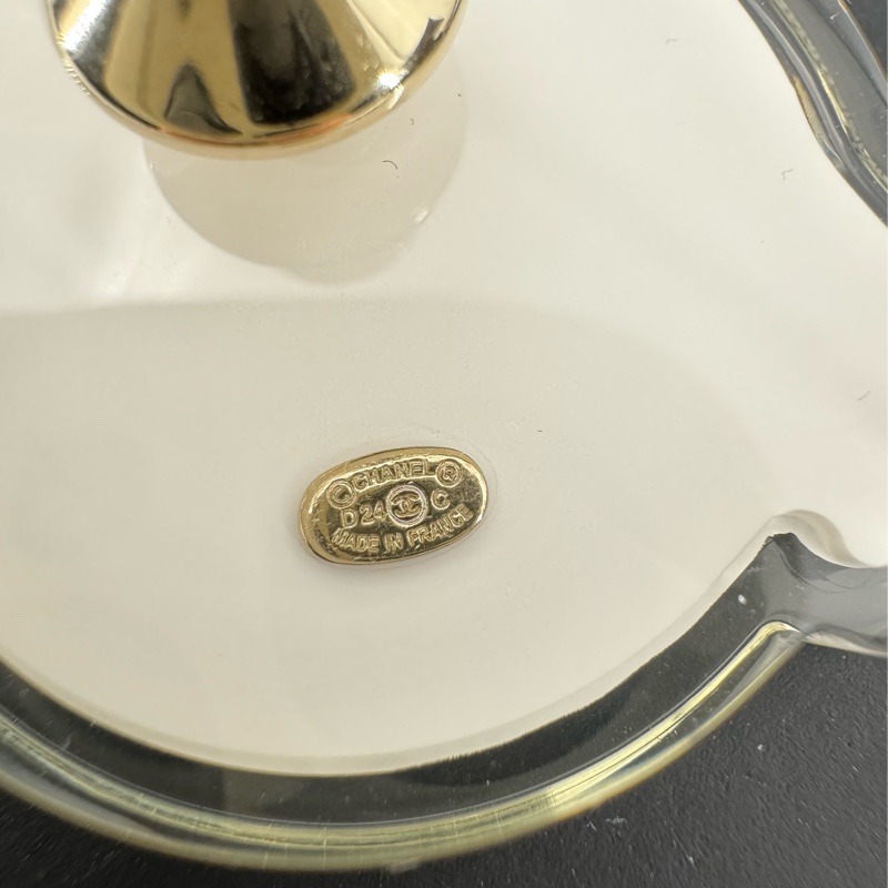 Chanel D24C 亞加力春夏度假系列地球儀胸針-11