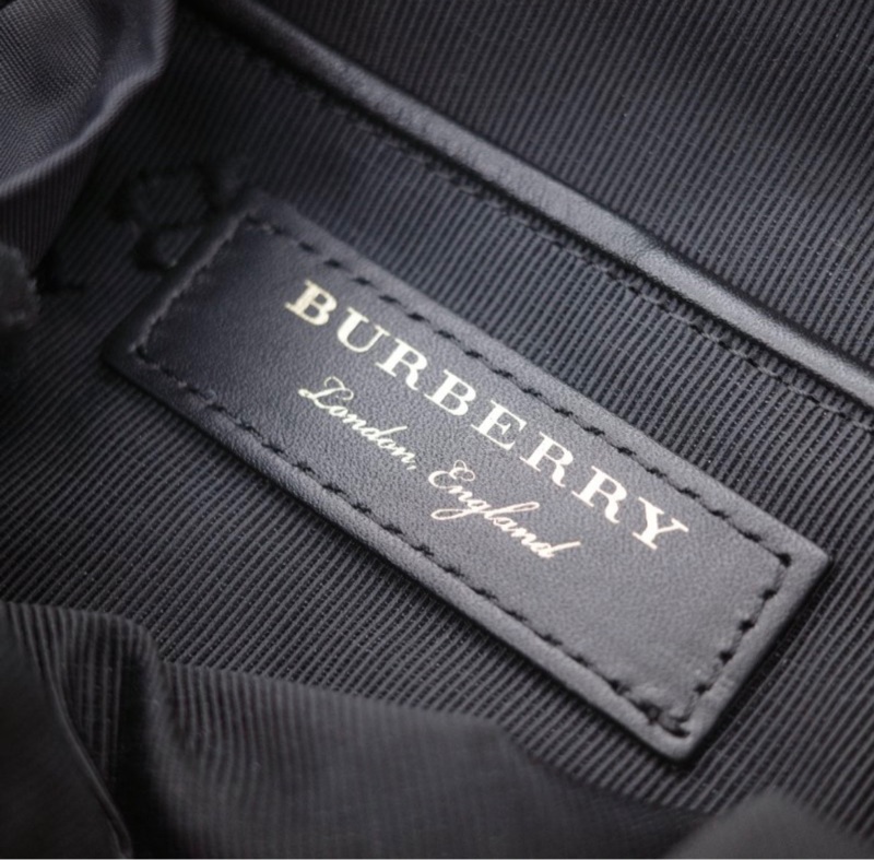 Burberry小後背包-8