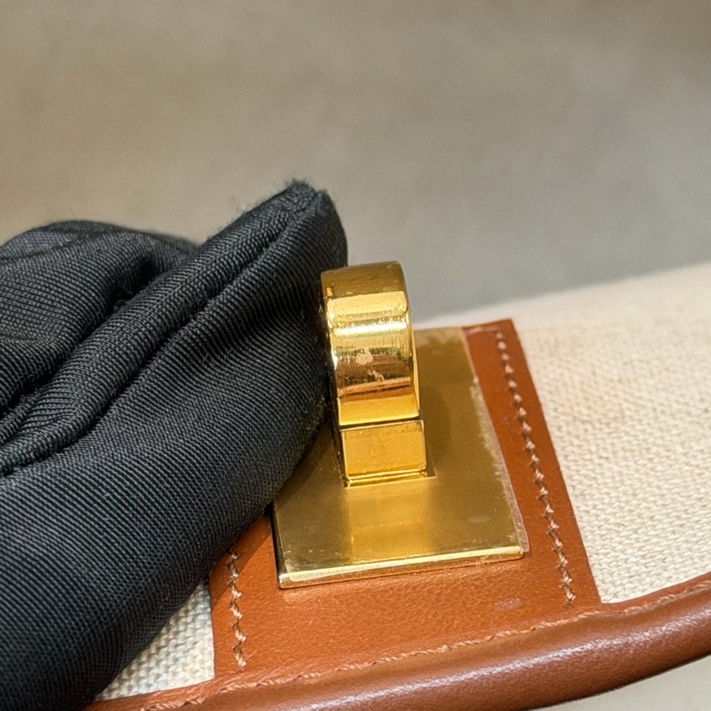 Celine Bucket 米色帆布拼棕色皮革水桶 XC415-12