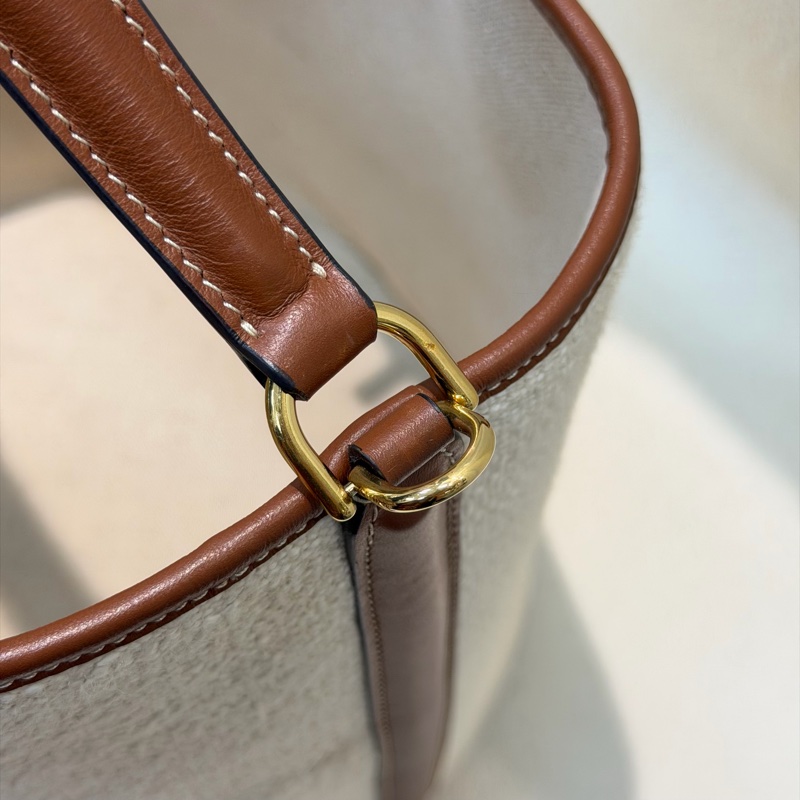Celine Bucket 米色帆布拼棕色皮革水桶 XC415-19