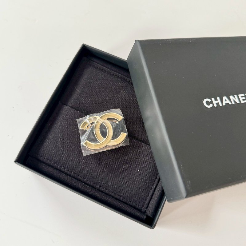 CHANEL 金色CC 絲巾扣 包扣 包掛 褲子掛件  腰帶扣 鞋子掛件 萬用配件 AAC060-1