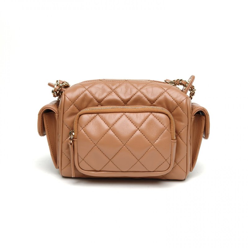 CHANEL 奶茶色羊皮晶片開金扣24K相機包小號肩背包-2