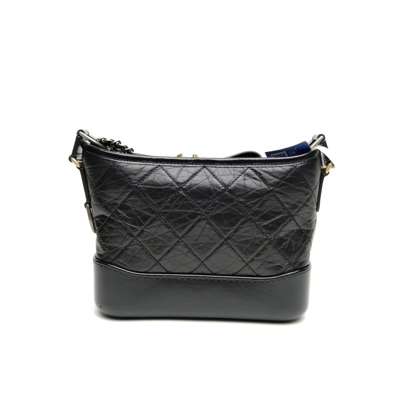 CHANEL GABRIELLE流浪小號黑色牛皮29開金銀扣寬LOGO肩背包-2