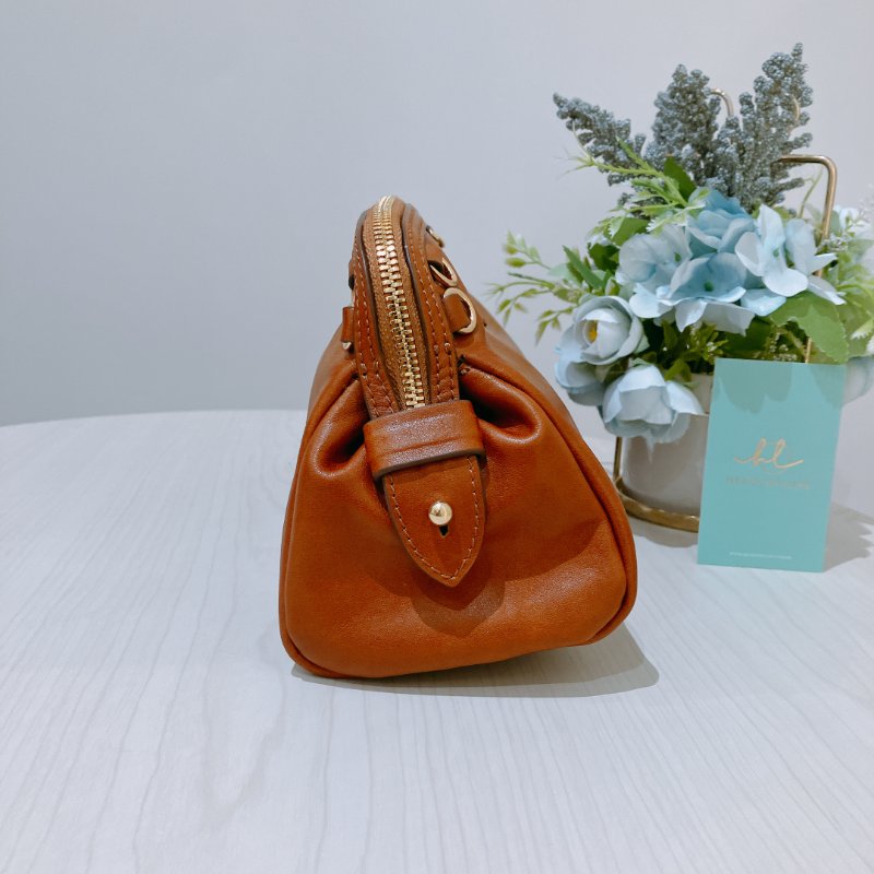 TK2034	 繆繆 單肩／背包/ 手提 Miu Miu Caprice Clutch Shoulder Bag Cognac Calfskin-5