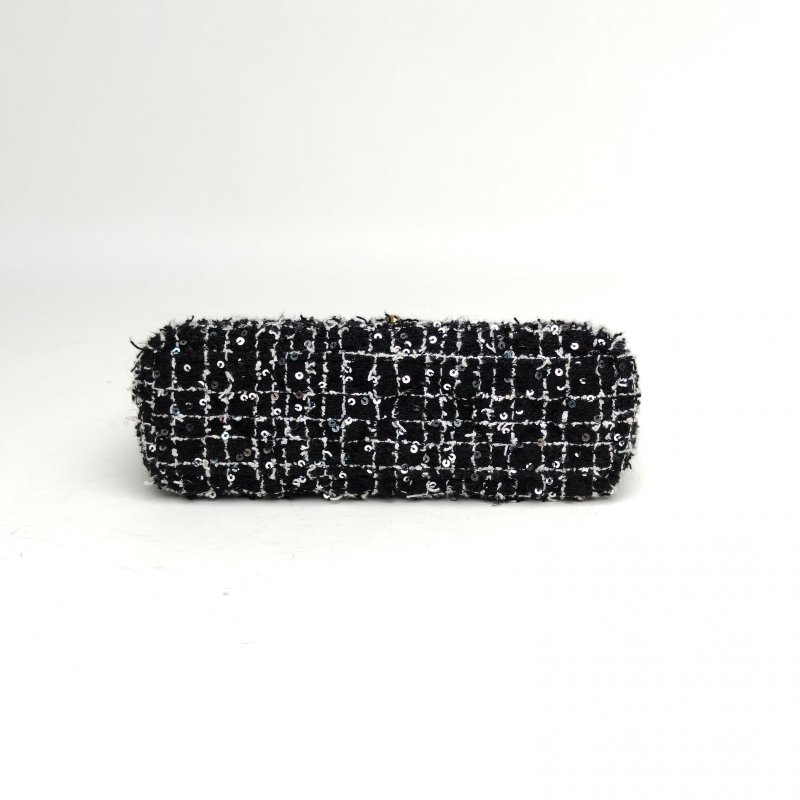 CHANEL 24AKelly鏈條黑白晶片開金扣毛呢亮片24P肩背包-4