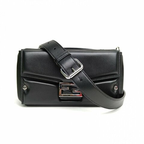 FENDI 黑色羊皮Baguettesofttrunk盒子包肩背包