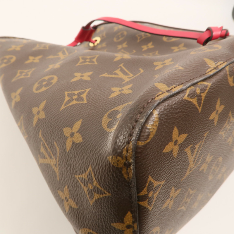 LOUIS VUITTON Monogram Neo Noe金扣肩背袋-9