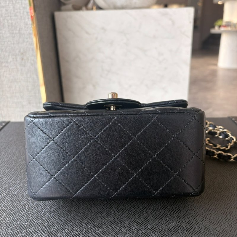 CHANEL 羊皮COCO17 黑金 晶片款-4