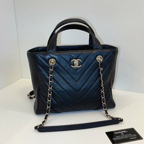 近新品 香奈兒/Chanel 黑色淡金V紋牛皮 2way 手提小托特