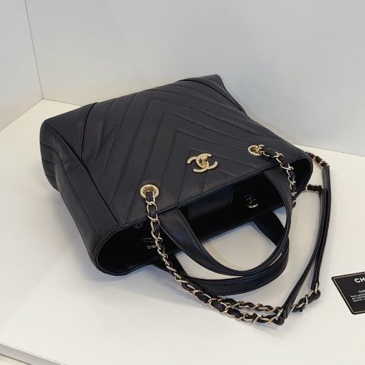近新品 香奈兒/Chanel 黑色淡金V紋牛皮 2way 手提小托特-4
