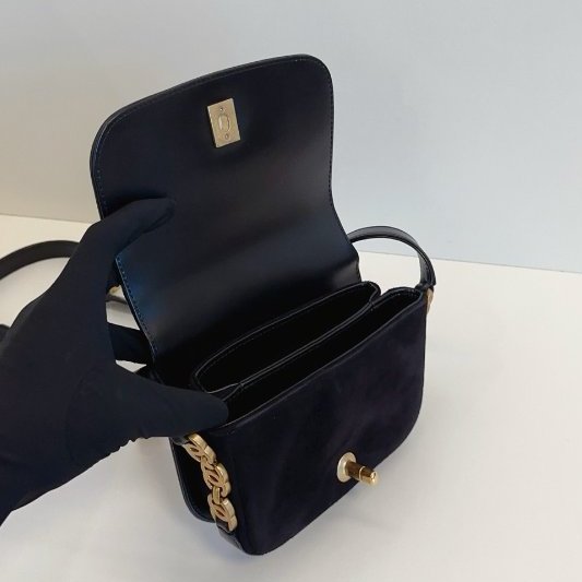 芯片款 香奈兒/Chanel 高級手工坊繫列 黑金 油蠟皮馬鞍包/郵差包-8