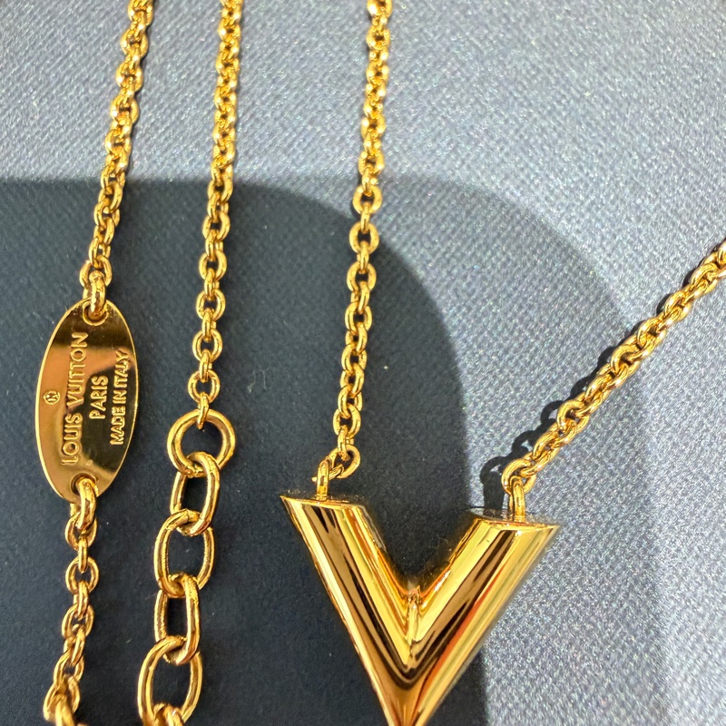 Essential V 項鍊 LV Louis Vuitton 路易威登-1