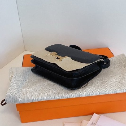 近新品 Hermes愛馬仕 迷你康康19黑金 E皮 肩背包-3