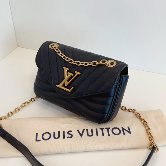 近新品 路易威登/Louis Vuitton 黑金小號New Wave Chain 純芯片鏈條款屁桃包-3