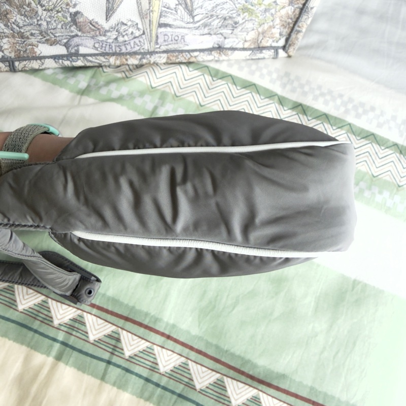 YSL Saint Laurent LE5A7 Hobo尼龍腋下包灰色-5