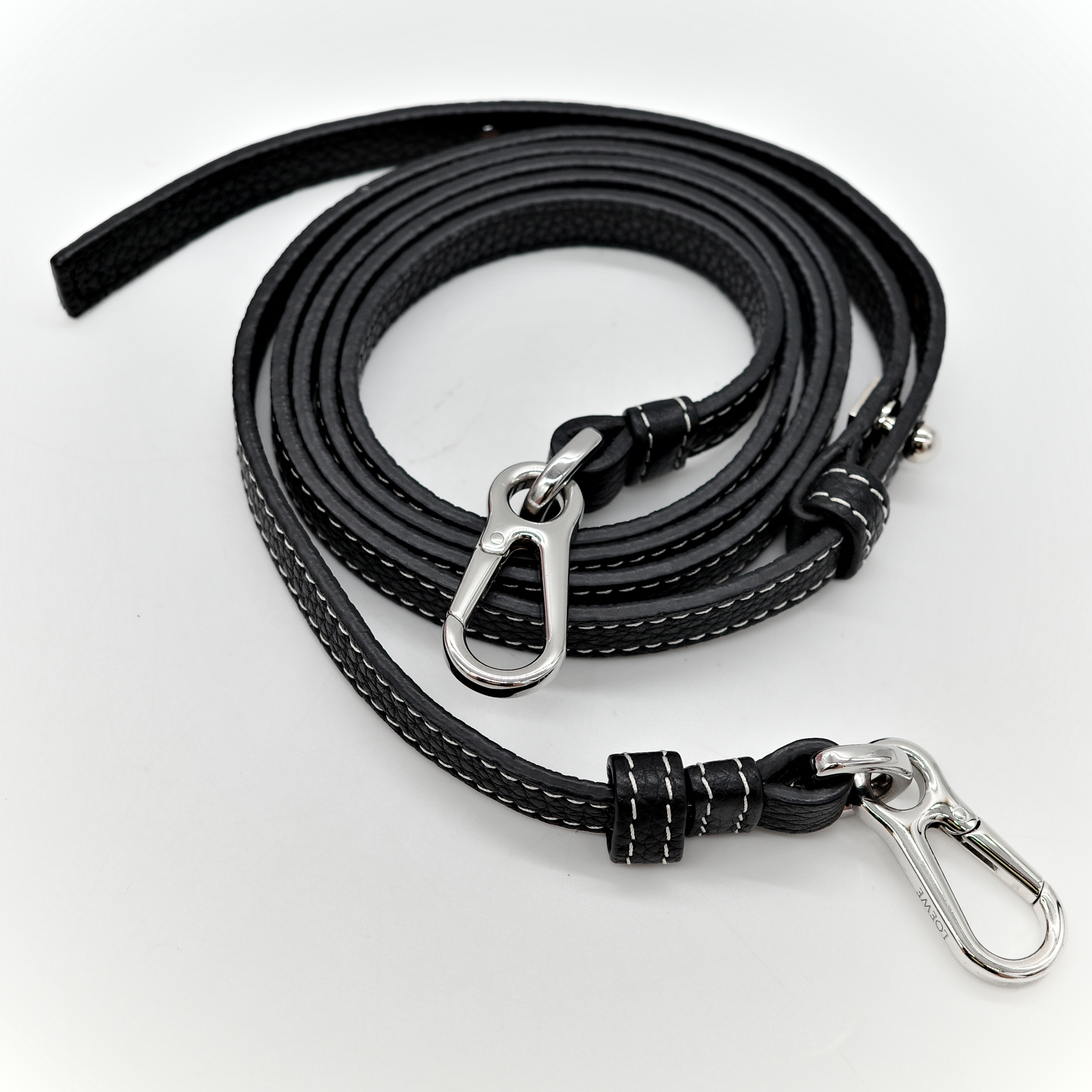 LOEWE 羅意威 粉紅色 兔兔包 斜背包-11