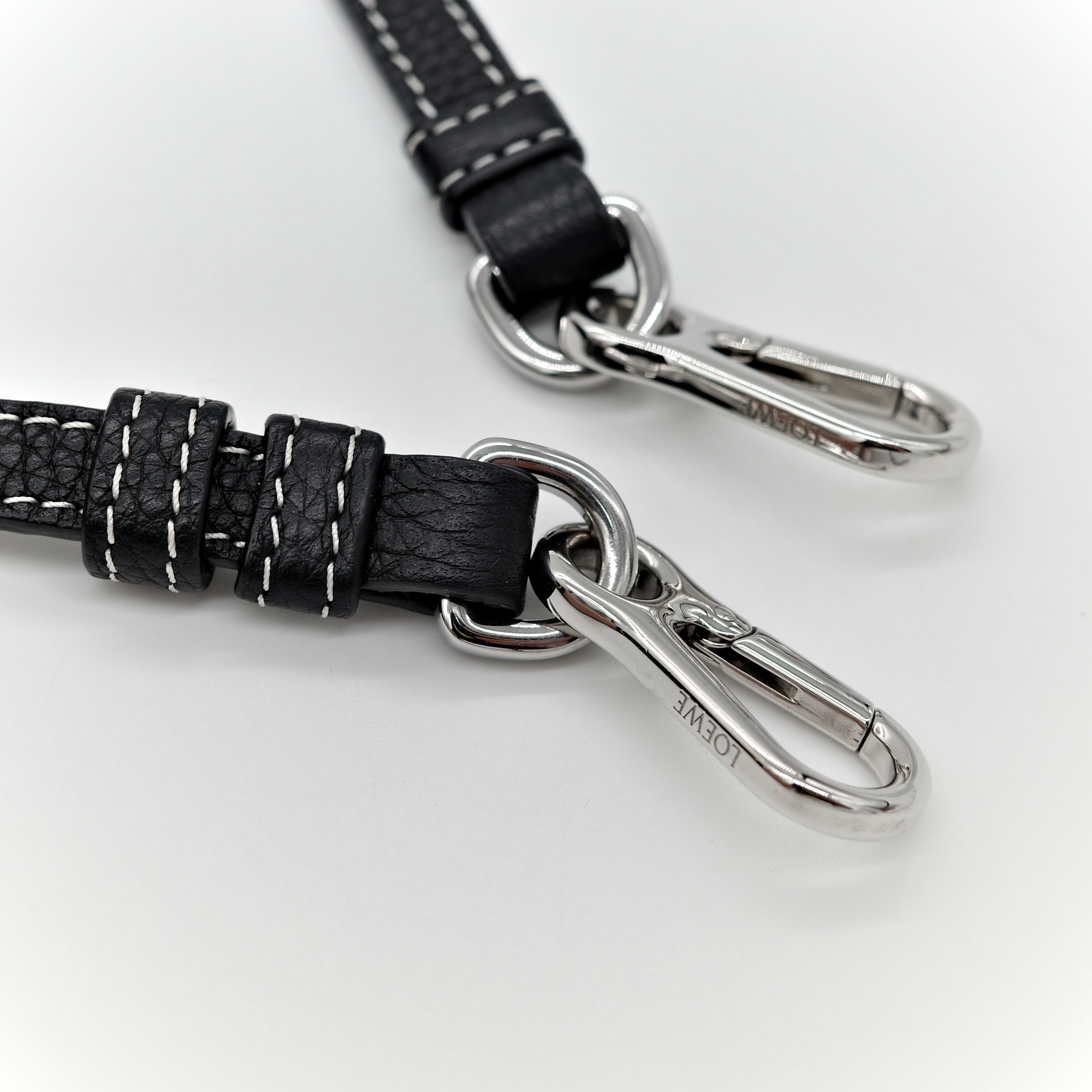 LOEWE 羅意威 粉紅色 兔兔包 斜背包-13