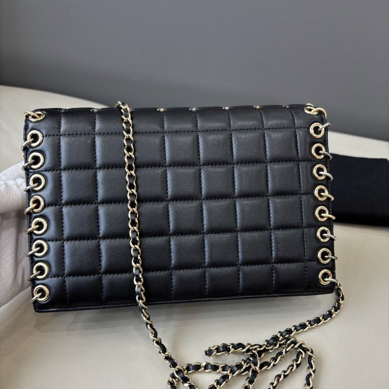 香奈兒/Chanel 限量款重工滿logo圓環鏈條包-1