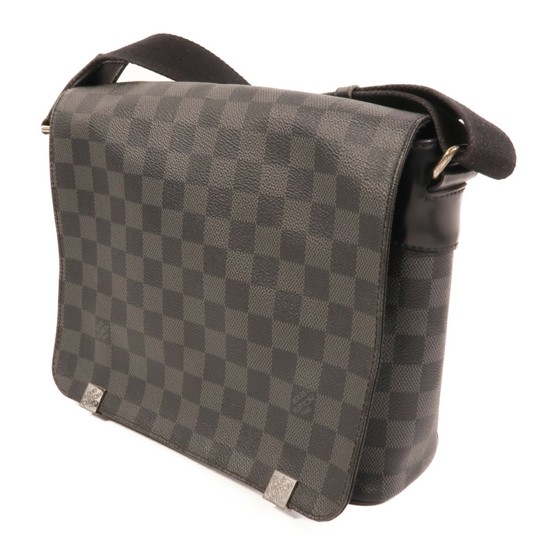 LOUIS VUITTON Damier Graphite Distrist PM銀扣肩背袋-2