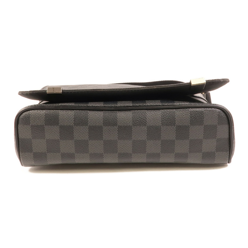 LOUIS VUITTON Damier Graphite Distrist PM銀扣肩背袋-3
