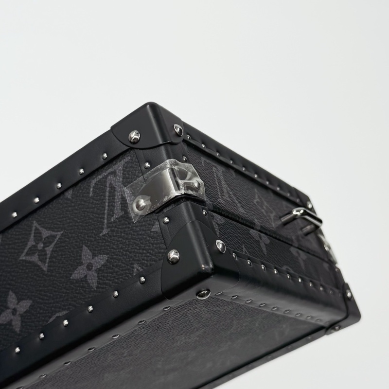 Louis Vuitton Monogram Eclipse Clutch Box 手拿/肩/斜背包-9