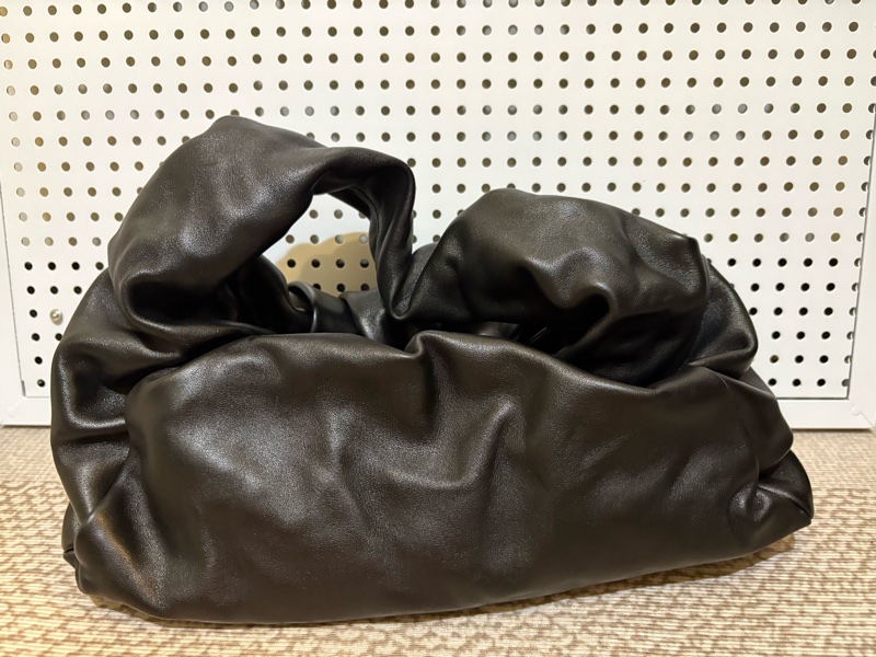 BV 雲朵包 牛角包 腋下包 磁吸-0