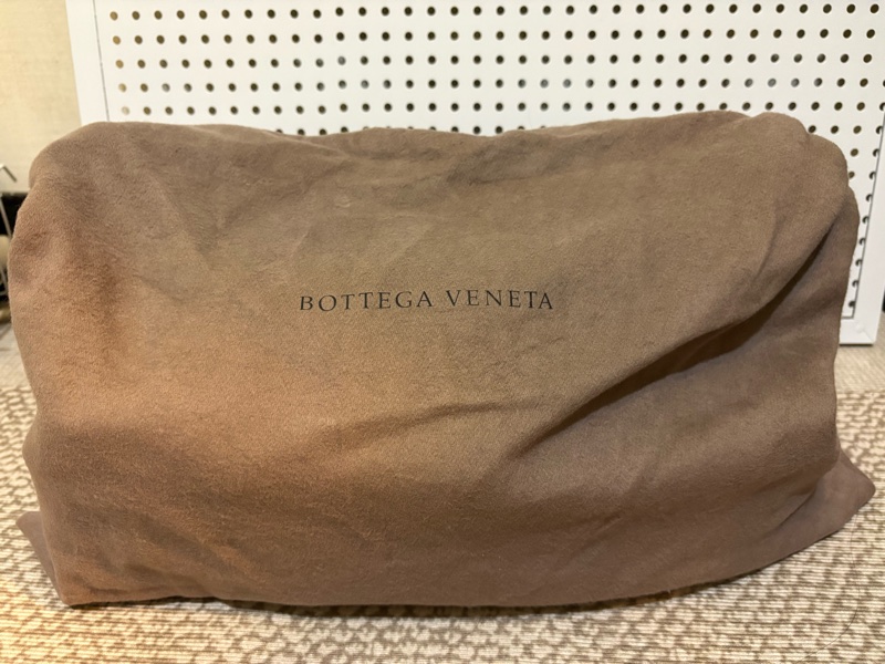 BV 雲朵包 牛角包 腋下包 磁吸-18