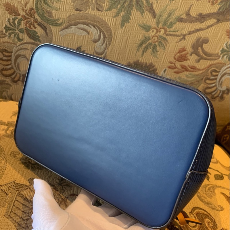 路易威登/Louis Vuitton  lv水桶芯片款，藍色水波紋20,-6