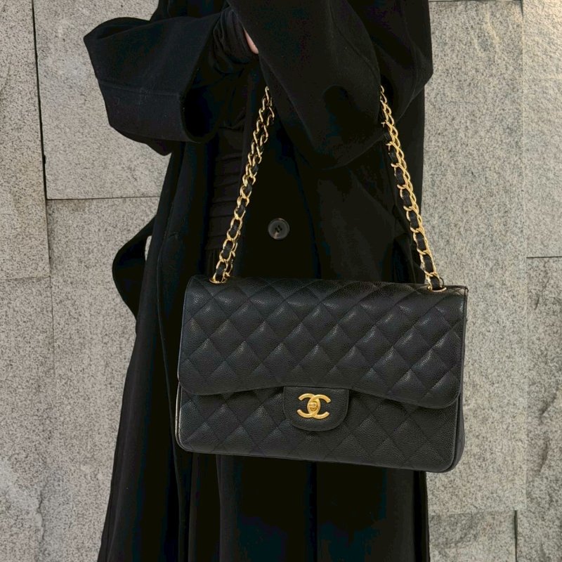 CHANEL黑色荔枝皮金釦JUMBO COCO30cm/A58600-0