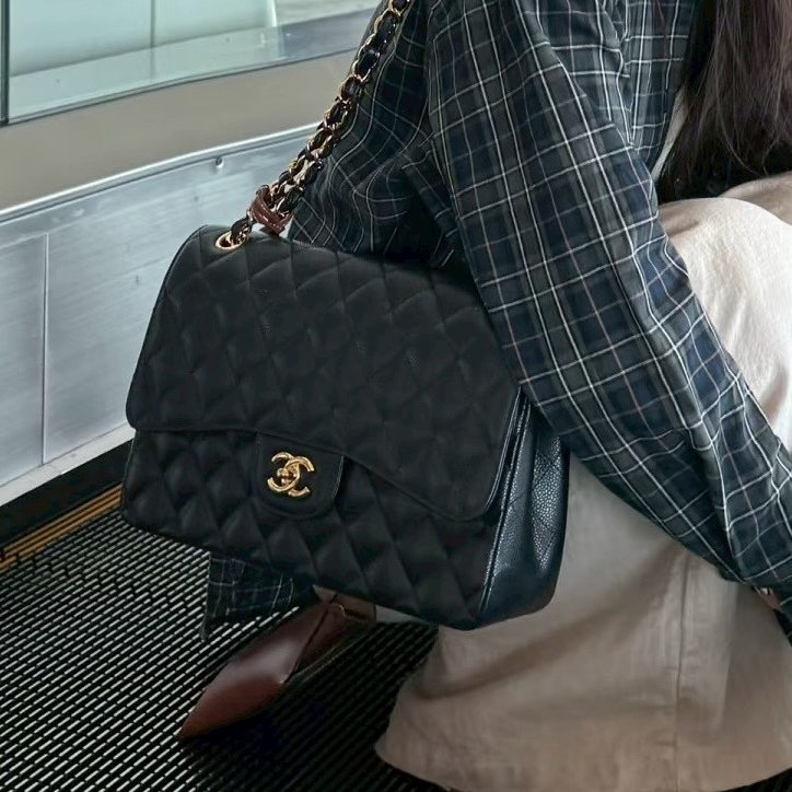 CHANEL黑色荔枝皮金釦JUMBO COCO30cm/A58600-1