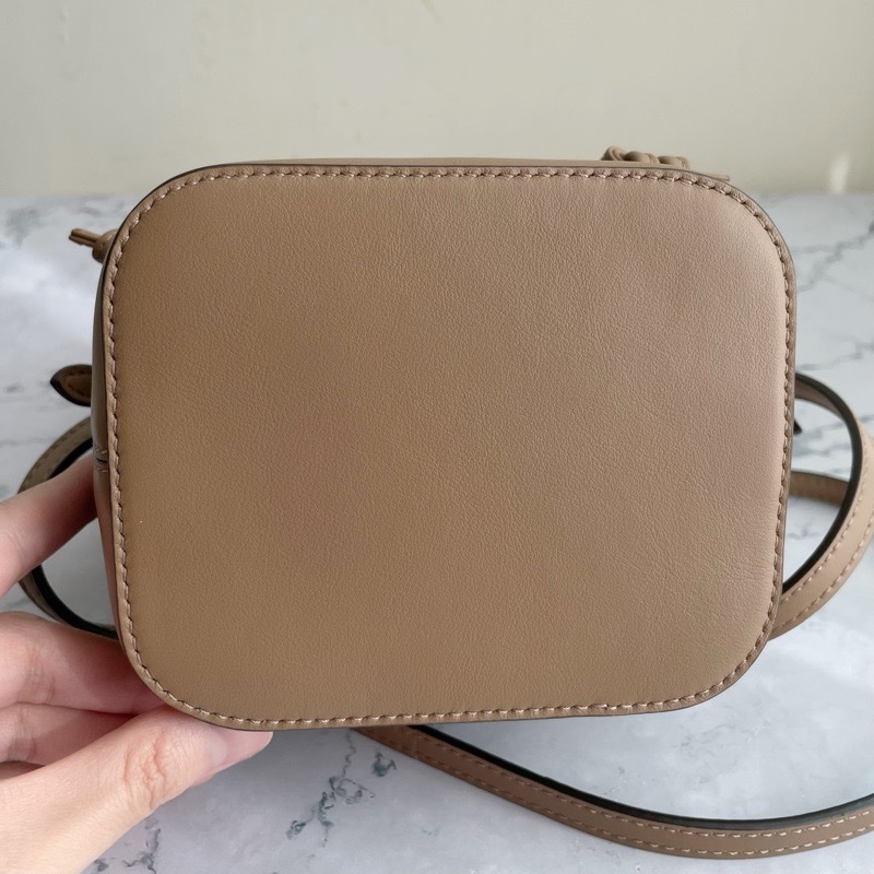 Fendi bucket ( Brown )-3