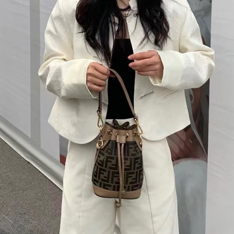 Fendi bucket ( Brown )-7