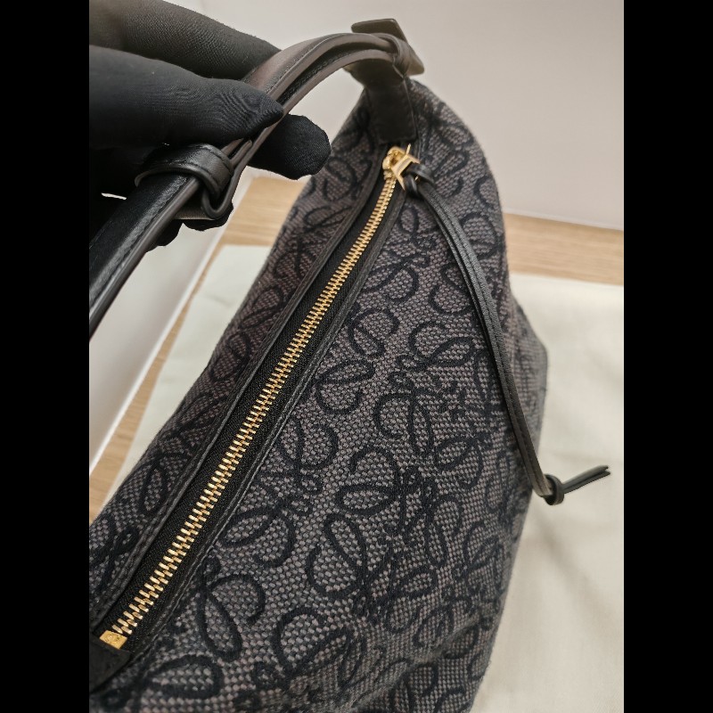 Loewe small Cubi 飯盒包-3