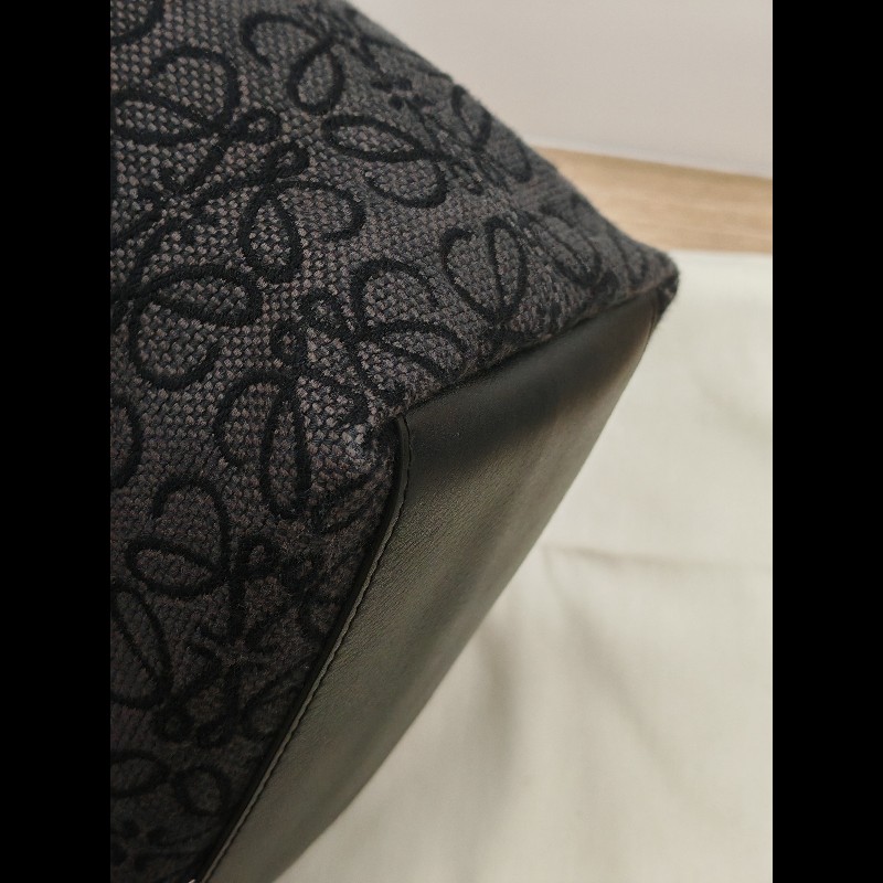 Loewe small Cubi 飯盒包-6