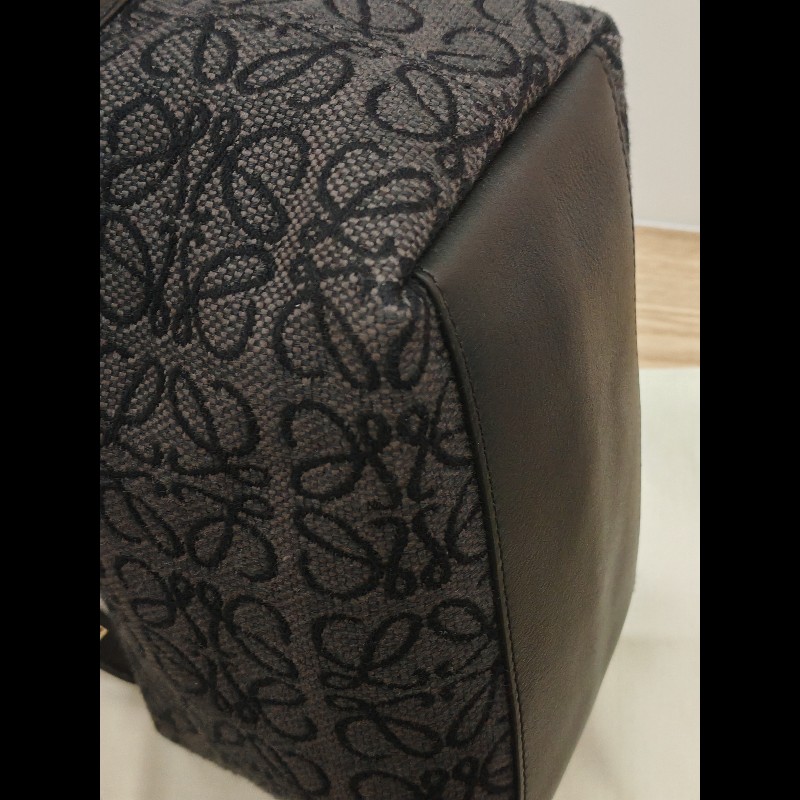 Loewe small Cubi 飯盒包-8