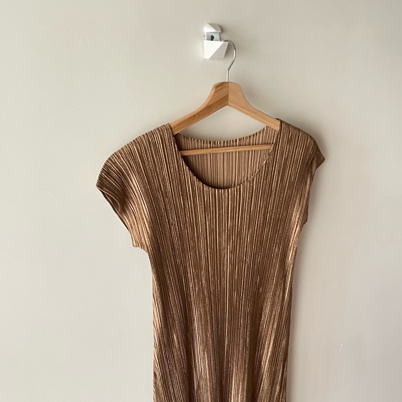 ▪️富貴選物FUGUEI▪️PP  三宅一生 金色緞面光澤 包袖洋裝-5