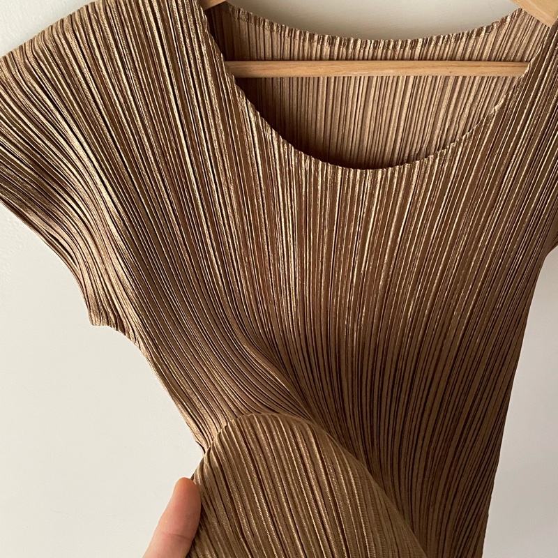 ▪️富貴選物FUGUEI▪️PP  三宅一生 金色緞面光澤 包袖洋裝-8