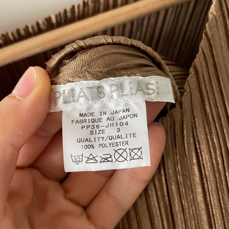 ▪️富貴選物FUGUEI▪️PP  三宅一生 金色緞面光澤 包袖洋裝-11