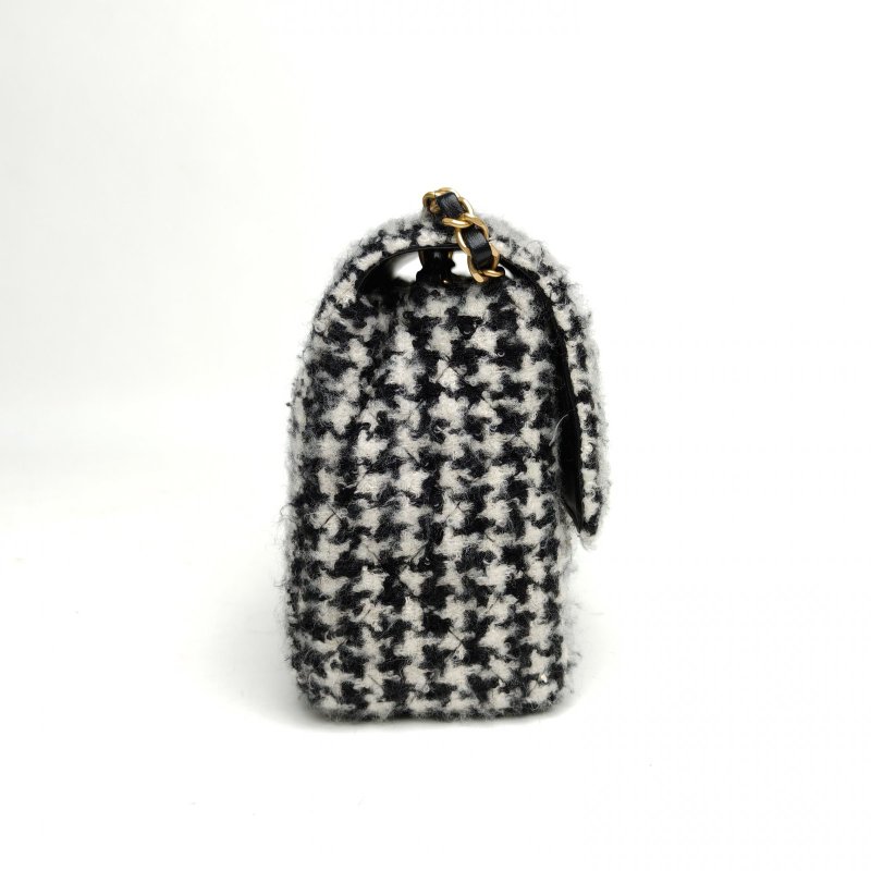 CHANEL 黑白千鳥格毛呢晶片開金扣方胖子千鳥格肩背包-3