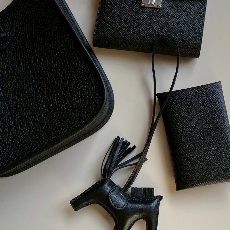 Hermes 黑色小馬2023離櫃-3