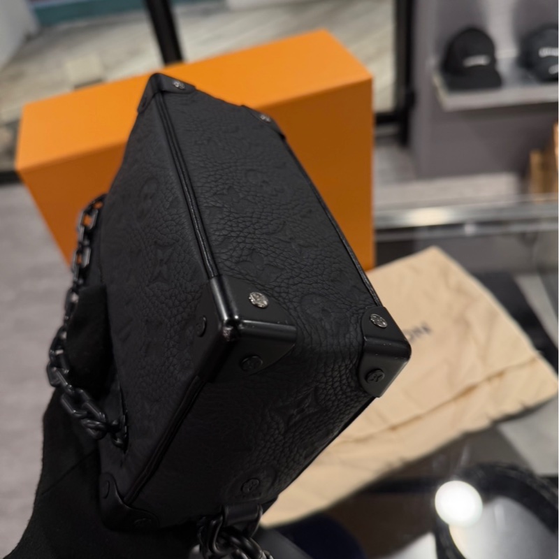近新品🌟Louis Vuitton LV Mini Soft Trunk 黑色壓紋皮革｜Classic Trend CT精品｜台北東區實體-8