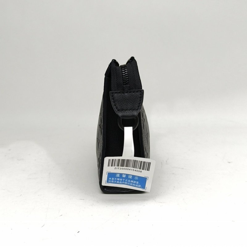 LOUIS VUITTON 黑色牛皮晶片Gaston二合一斜挎包肩背包-1