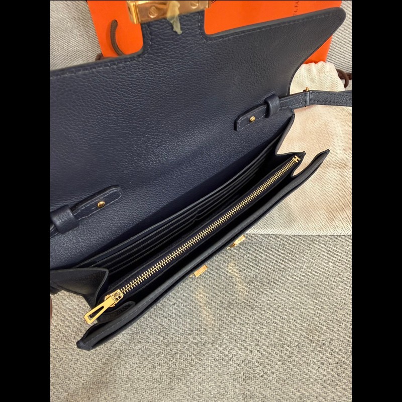 Hermes constance to go 夜晚藍金扣-14