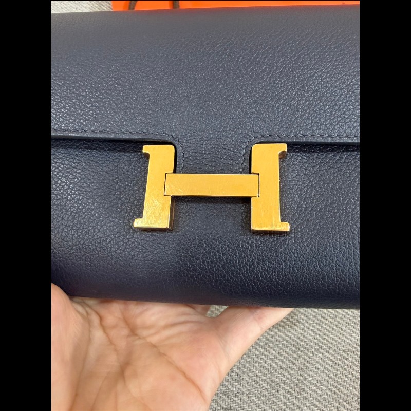 Hermes constance to go 夜晚藍金扣-20