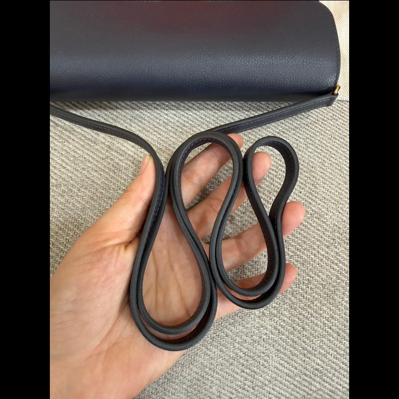 Hermes constance to go 夜晚藍金扣-24