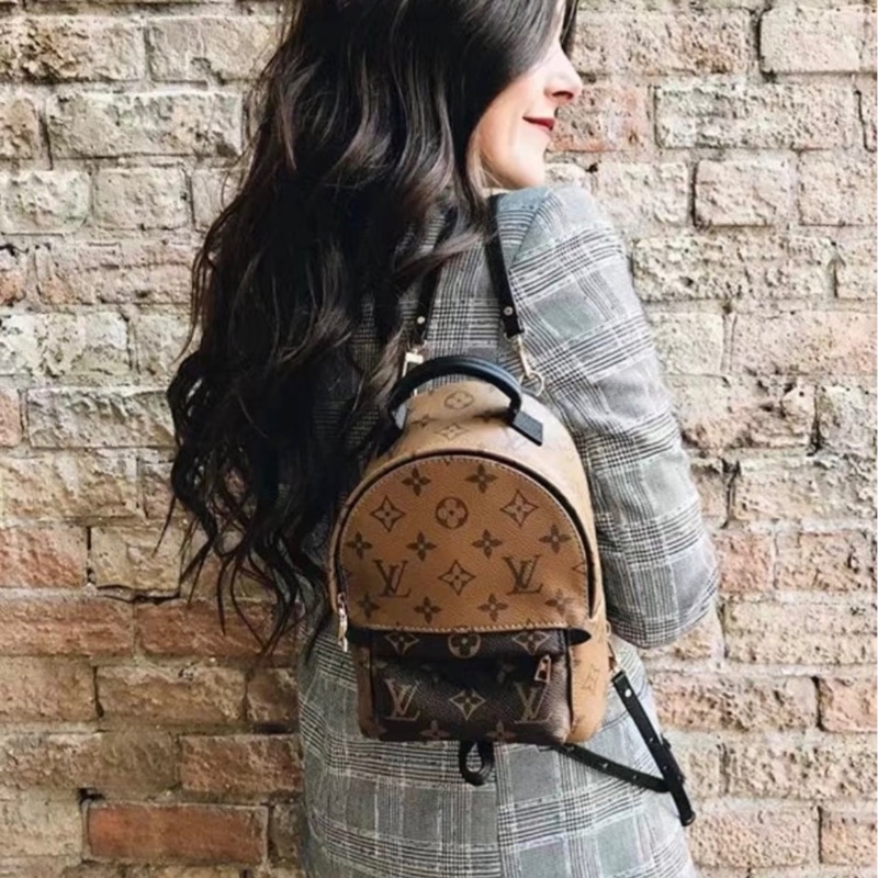 「JL精品代購」98新 LV 老花 拼接 小書包 ic芯片款-1