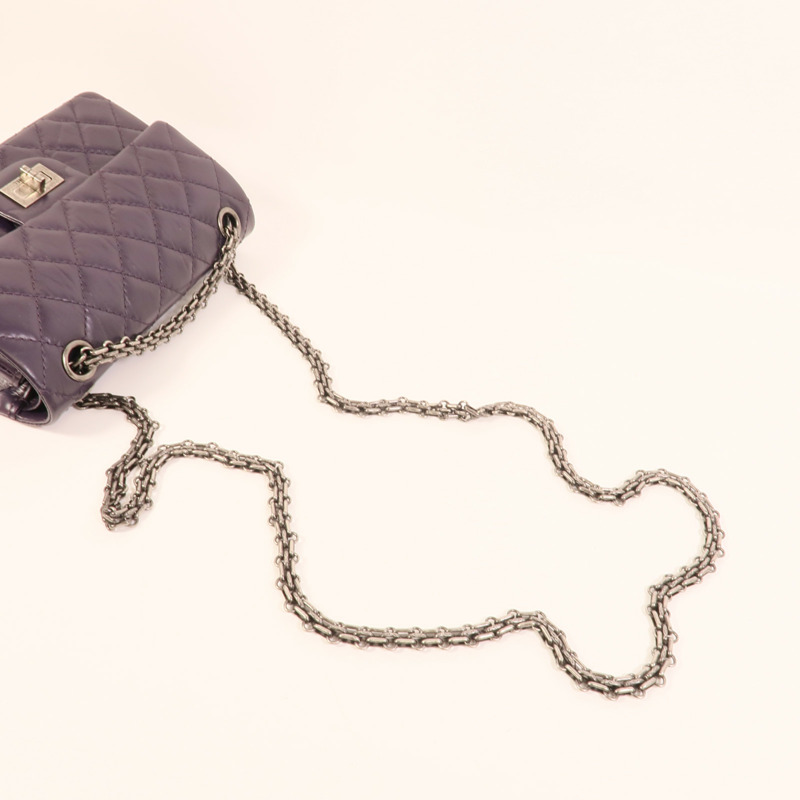 CHANEL 牛皮皮革2.55 Mini鏈帶肩背袋-4