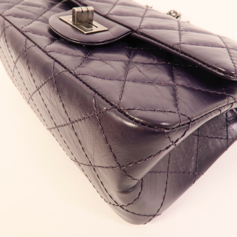 CHANEL 牛皮皮革2.55 Mini鏈帶肩背袋-12