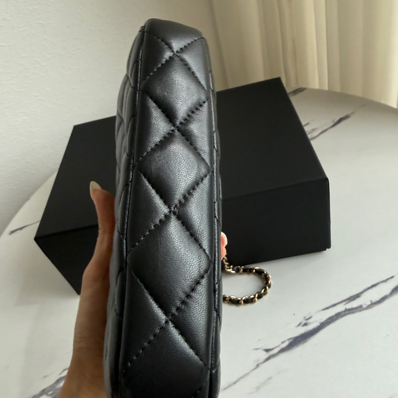 Chanel 雙層斜背包🖤-8